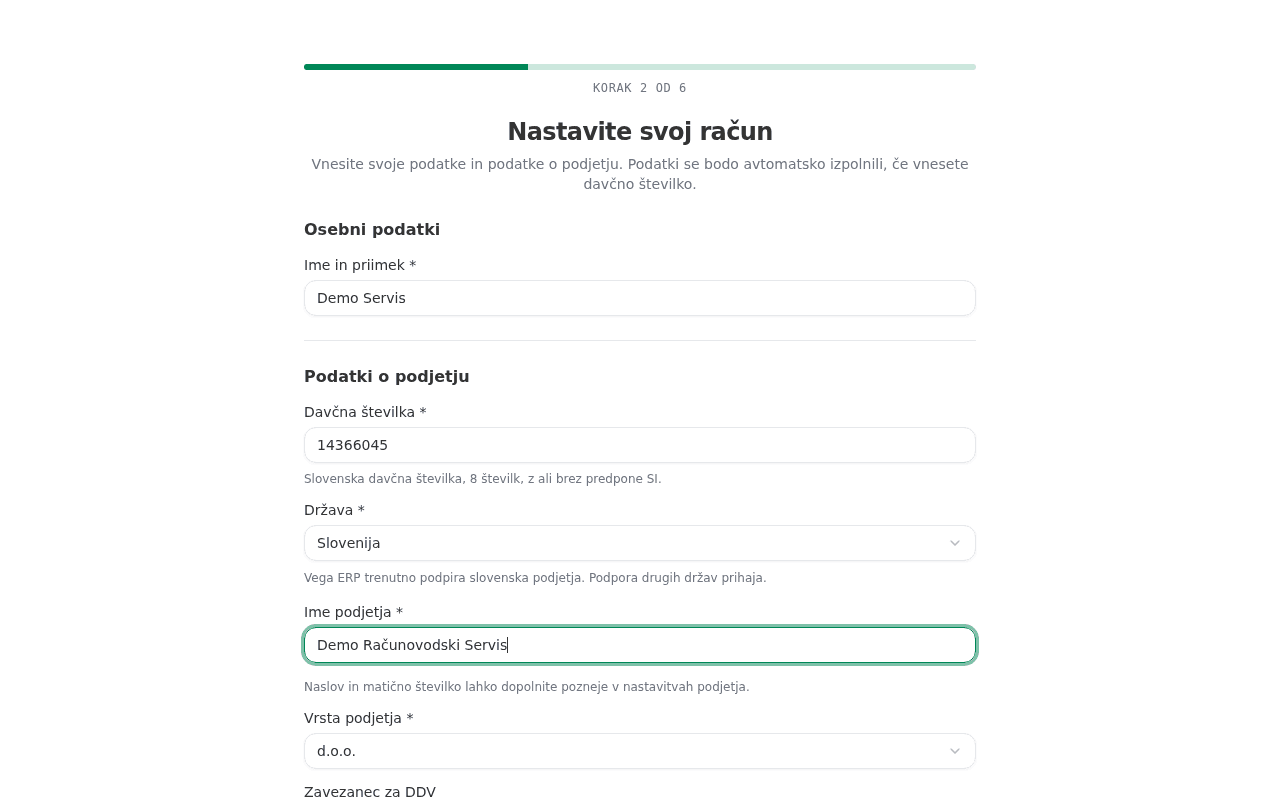 Company details step with the Zavezanec za DDV question and the Da and Ne options